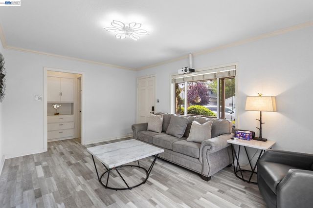 3270 Keith Ave, Castro Valley, CA 94546