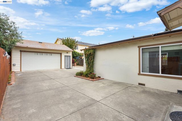 3270 Keith Ave, Castro Valley, CA 94546
