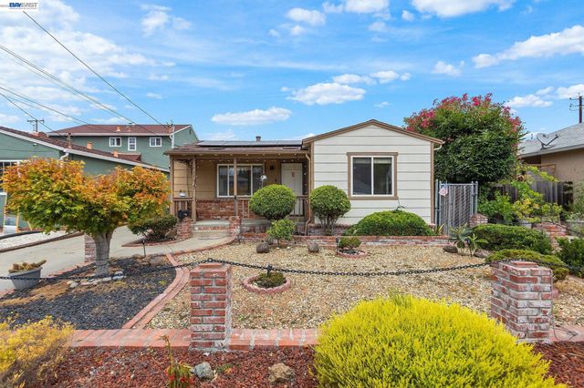 3270 Keith Ave, Castro Valley, CA 94546