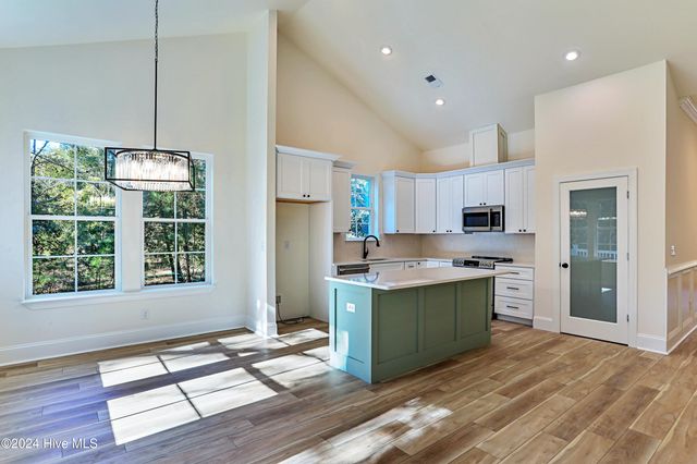 3375 Sandridge Lane, Supply, NC 28462