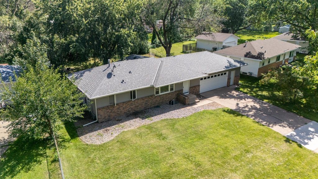 11203 7th Street NE, Blaine, MN 55434