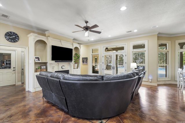 408 Huntcliff Drive, Jonesboro, AR 72404