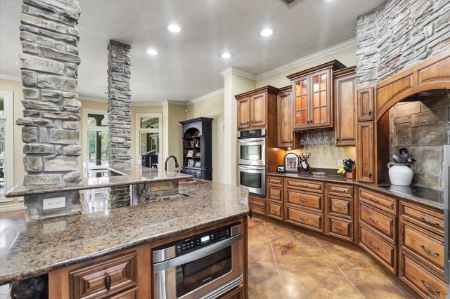 408 Huntcliff Drive, Jonesboro, AR 72404