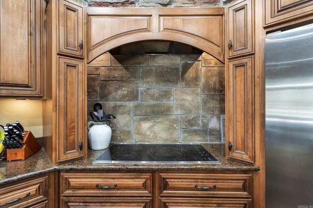 408 Huntcliff Drive, Jonesboro, AR 72404