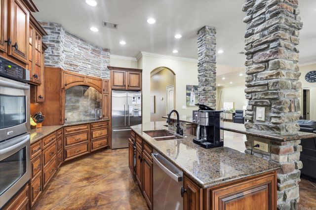 408 Huntcliff Drive, Jonesboro, AR 72404