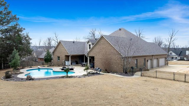 408 Huntcliff Drive, Jonesboro, AR 72404
