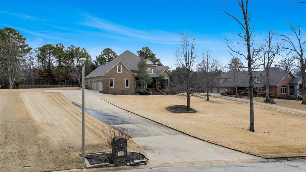 408 Huntcliff Drive, Jonesboro, AR 72404