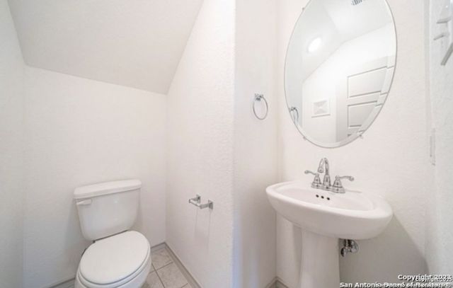 2085 Silver Oak Dr, San Antonio, TX 78213