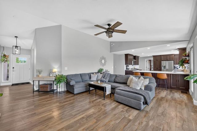 4820 Shooting Star Rd, Pollock Pines, CA 95726