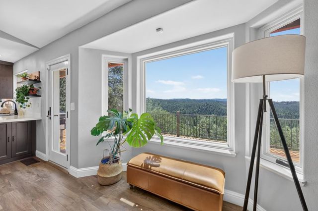 4820 Shooting Star Rd, Pollock Pines, CA 95726