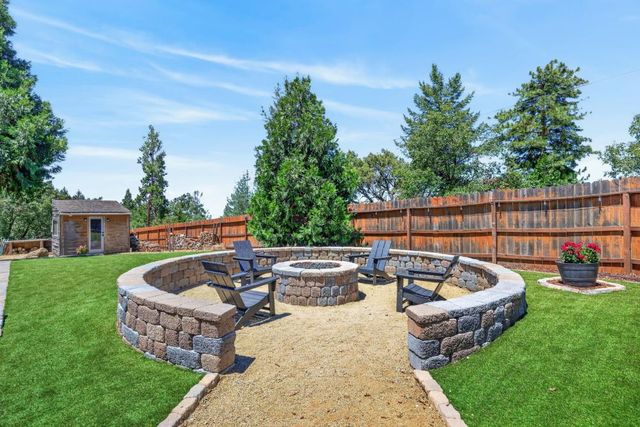 4820 Shooting Star Rd, Pollock Pines, CA 95726