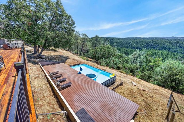 4820 Shooting Star Rd, Pollock Pines, CA 95726