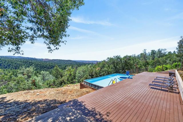 4820 Shooting Star Rd, Pollock Pines, CA 95726