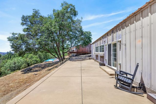 4820 Shooting Star Rd, Pollock Pines, CA 95726