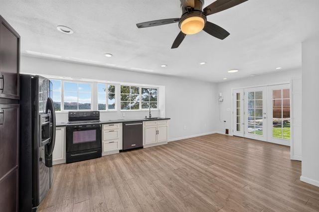 4820 Shooting Star Rd, Pollock Pines, CA 95726