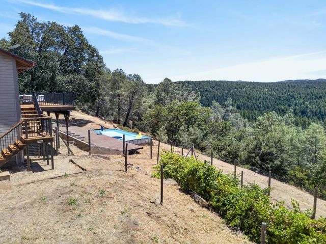 4820 Shooting Star Rd, Pollock Pines, CA 95726