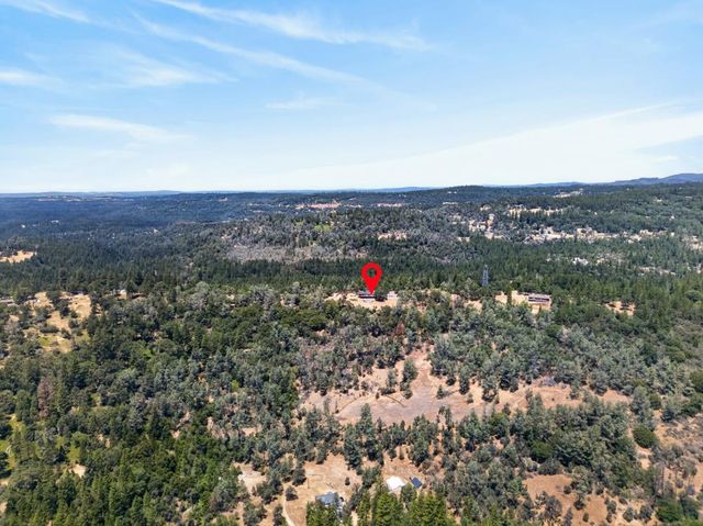 4820 Shooting Star Rd, Pollock Pines, CA 95726