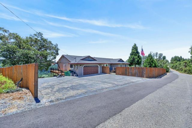 4820 Shooting Star Rd, Pollock Pines, CA 95726