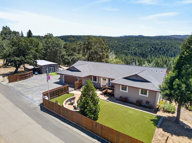 4820 Shooting Star Rd, Pollock Pines, CA 95726
