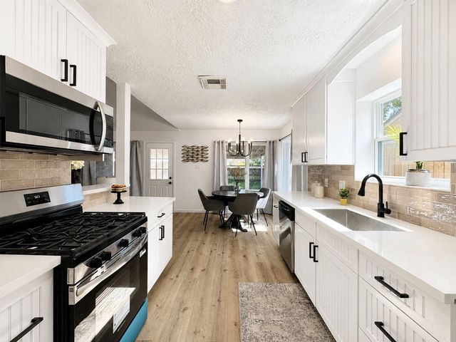 2703 Northern Drive, League City, TX 77573