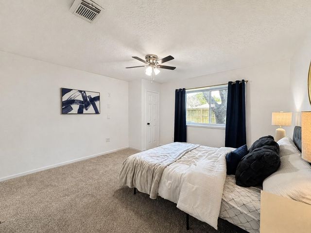 2703 Northern Drive, League City, TX 77573