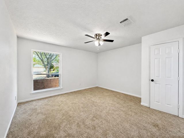 2703 Northern Drive, League City, TX 77573