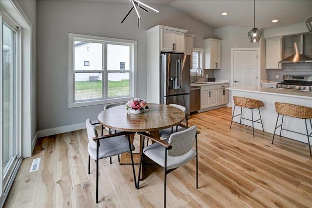 6620 Grouse Woods Road, Deforest, WI 53532