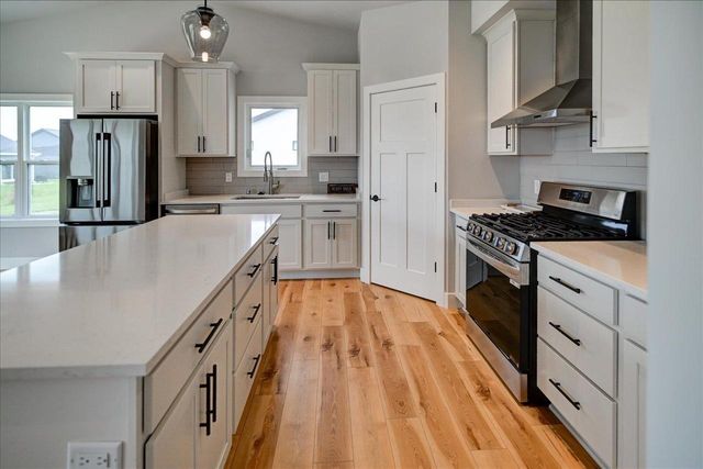 6620 Grouse Woods Road, Deforest, WI 53532