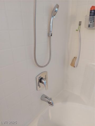 3425 East Russell Road 161, Las Vegas, NV 89120