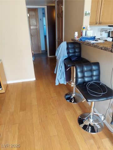 3425 East Russell Road 161, Las Vegas, NV 89120