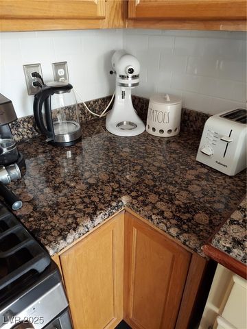 3425 East Russell Road 161, Las Vegas, NV 89120