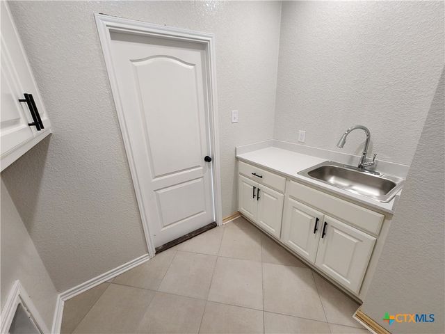 700 Golden Eagle Drive, Salado, TX 76571