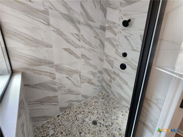 700 Golden Eagle Drive, Salado, TX 76571