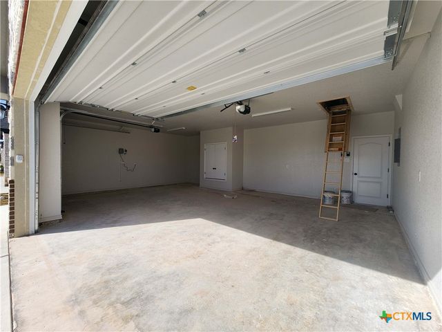 700 Golden Eagle Drive, Salado, TX 76571