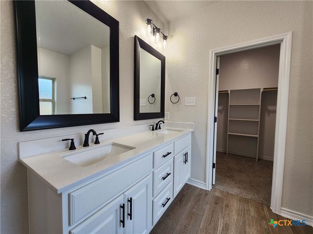 700 Golden Eagle Drive, Salado, TX 76571