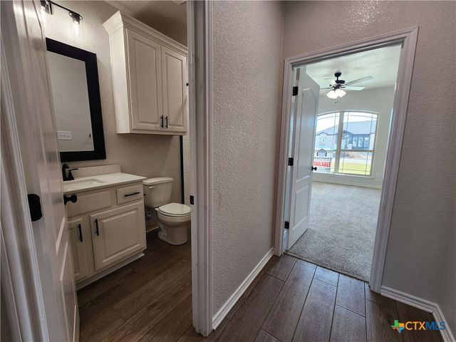 700 Golden Eagle Drive, Salado, TX 76571