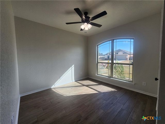 700 Golden Eagle Drive, Salado, TX 76571