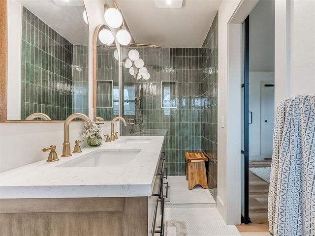 8900 Nichols Road, The Village, OK 73120