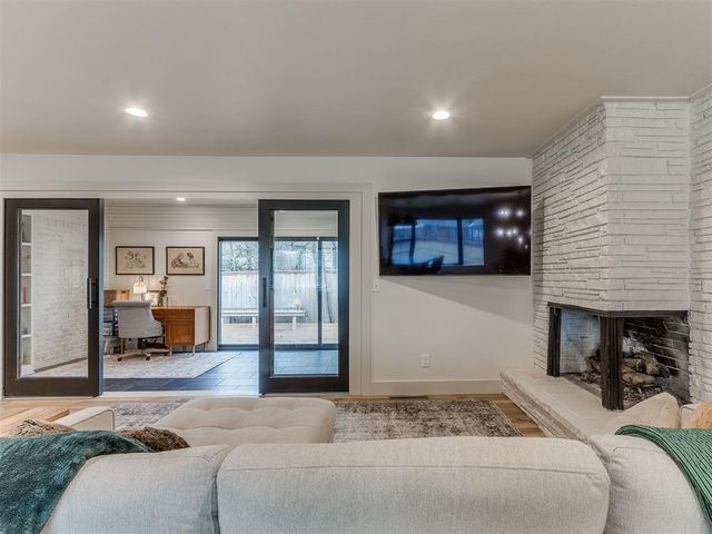 8900 Nichols Road, The Village, OK 73120