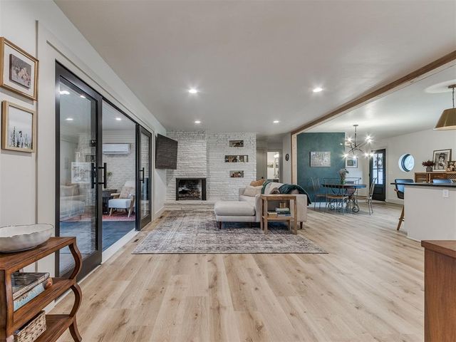 8900 Nichols Road, The Village, OK 73120