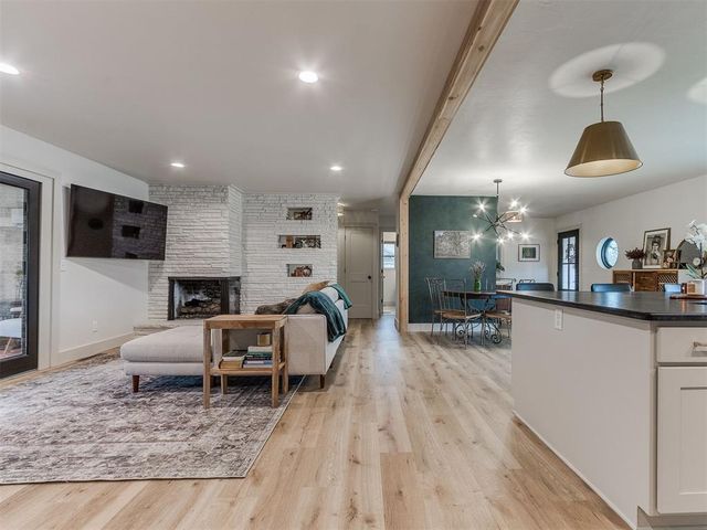 8900 Nichols Road, The Village, OK 73120