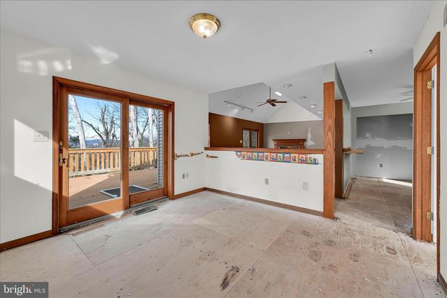 960 FABERS RD, Reading, PA 19606