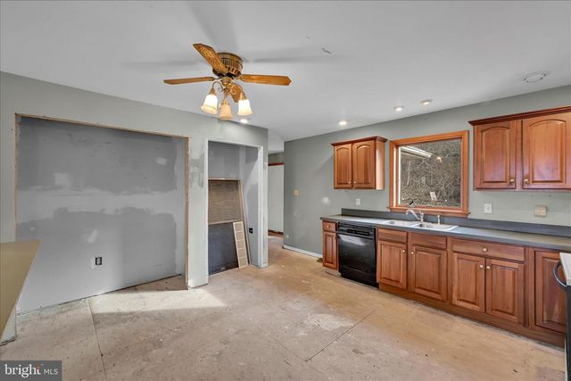 960 FABERS RD, Reading, PA 19606