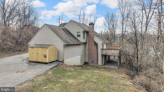 960 FABERS RD, Reading, PA 19606