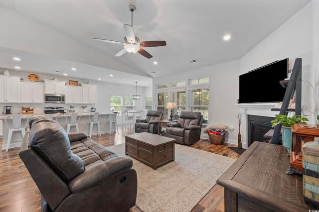 1201 Ficus Dr., Myrtle Beach, SC 29579