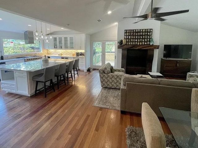 1503 Betty Jo DR, Austin, TX 78704