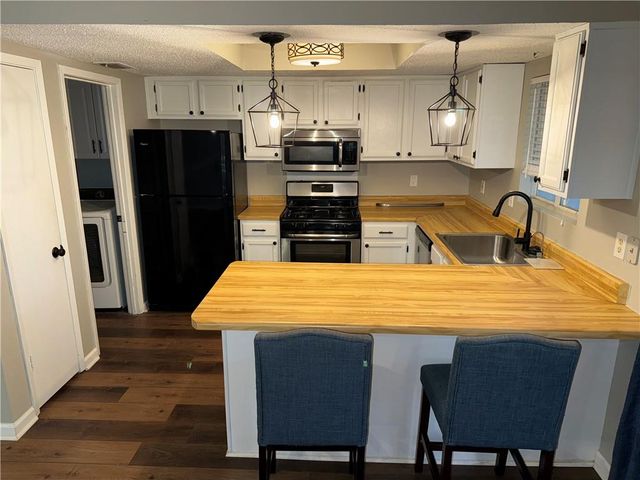 11 Doranne SE Court, Smyrna, GA 30080