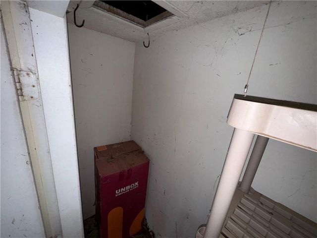 11 Doranne SE Court, Smyrna, GA 30080