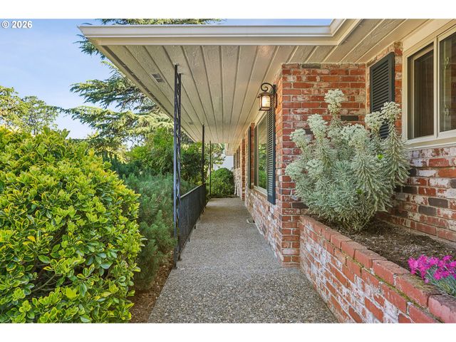 7200 Sw WILSON Ave, Beaverton, OR 97008