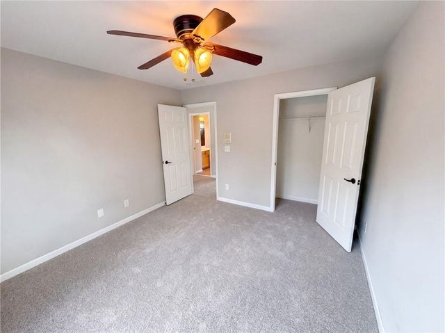 7047 Tree House Way, Flowery Branch, GA 30542